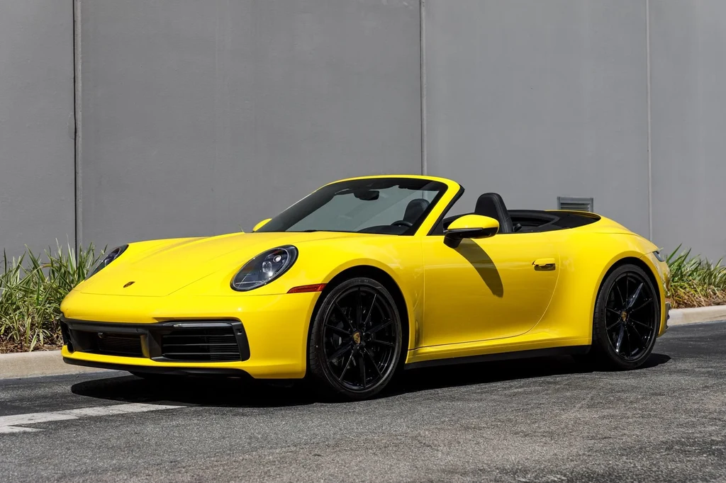 2022 Porsche 911 (992) Carrera Cabriolet, 6/20