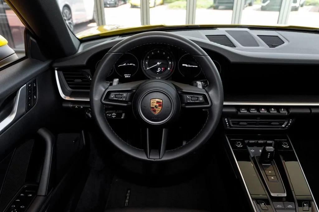 2022 Porsche 911 (992) Carrera Cabriolet, 15/20