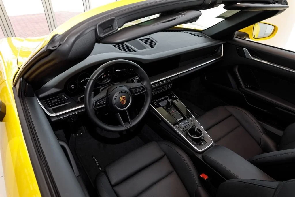 2022 Porsche 911 (992) Carrera Cabriolet, 16/20