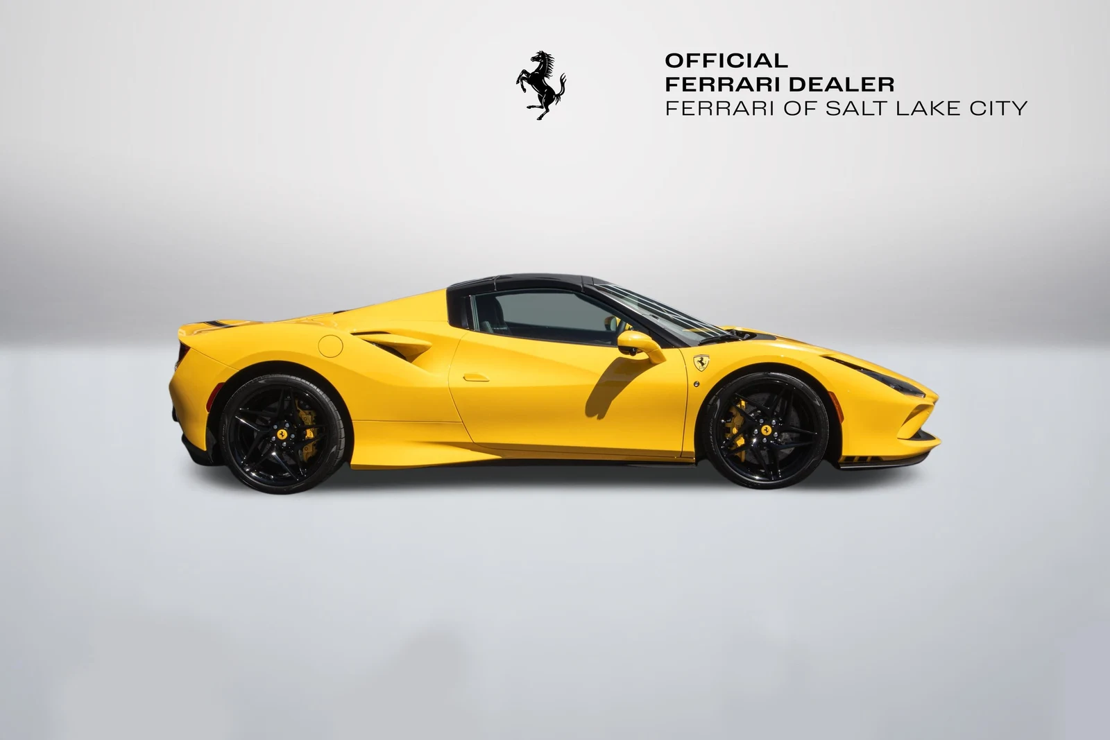 2021 Ferrari F8 Spider, 8/19
