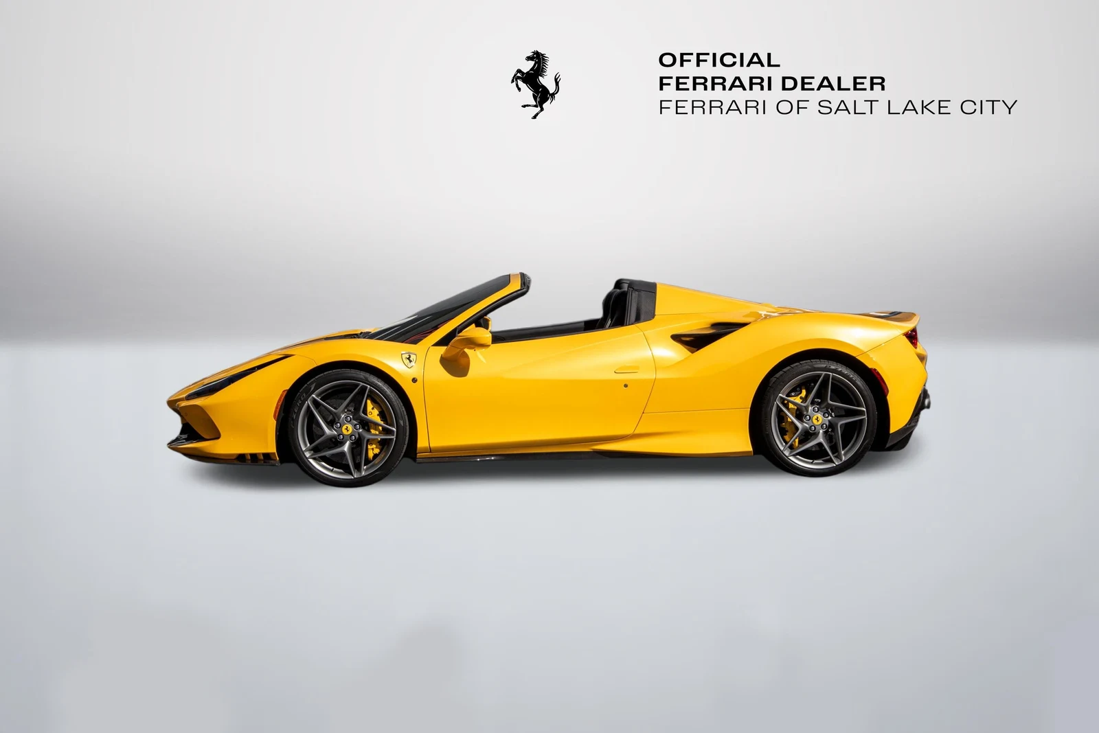2021 Ferrari F8 Spider, 2/15