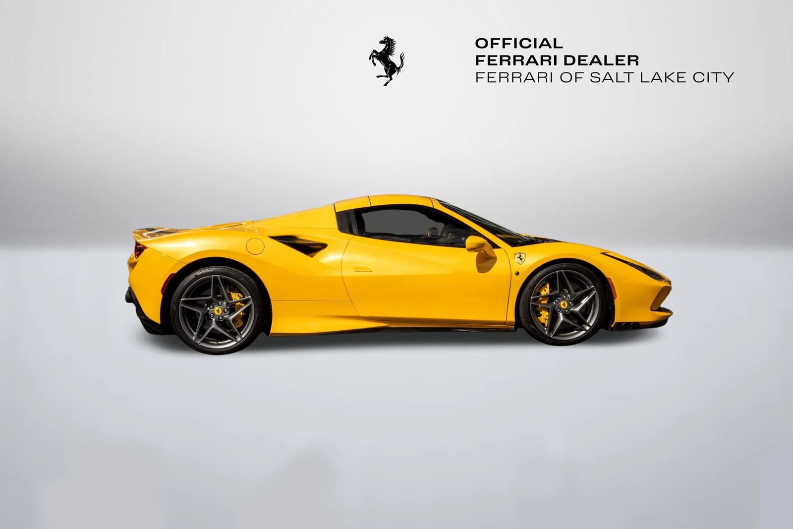 2021 Ferrari F8 Spider, 7/15