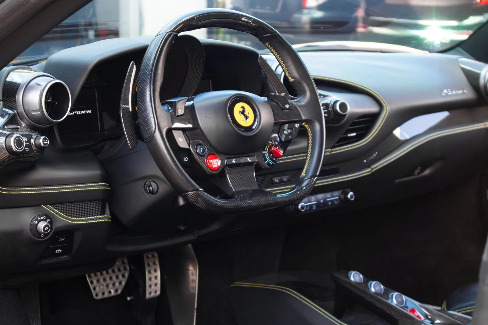 2021 Ferrari F8 Spider, 12/15