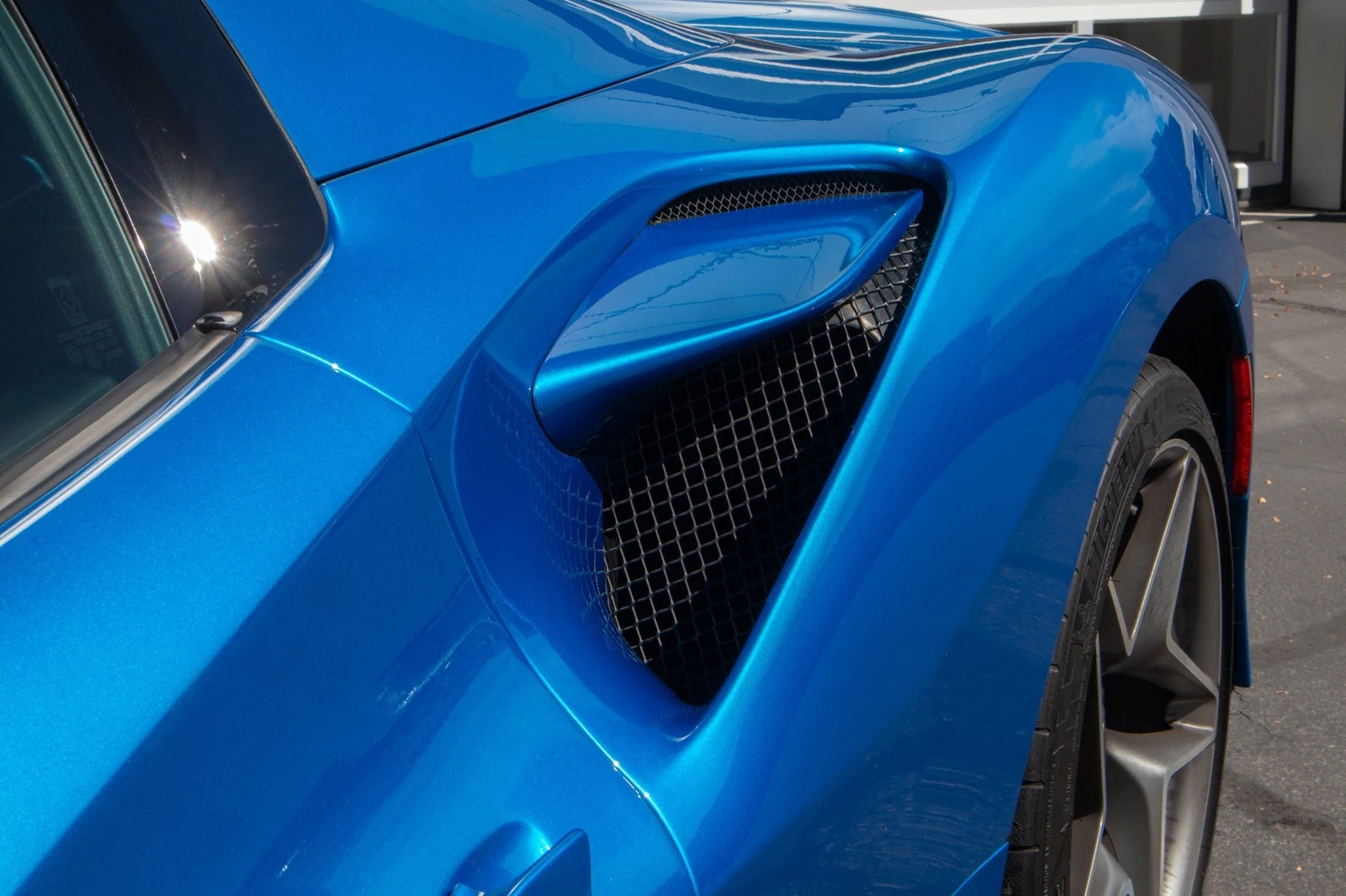 2022 Ferrari F8 Spider, 2/20