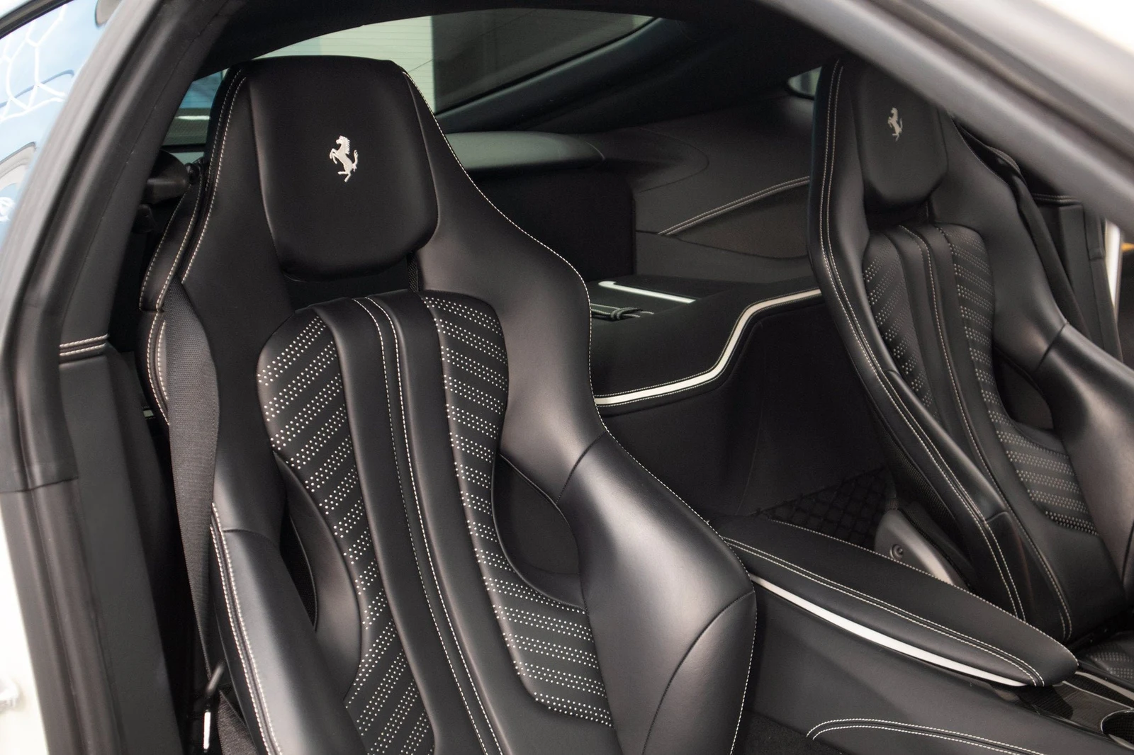 2016 Ferrari F12berlinetta, 16/17