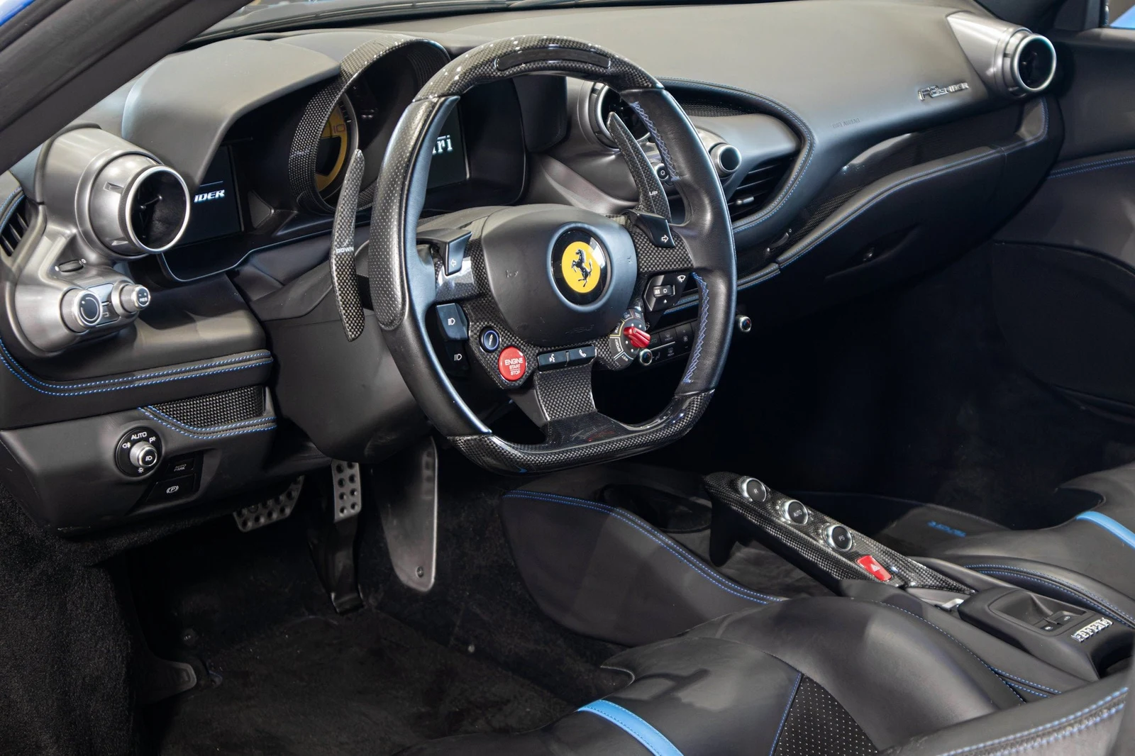 2022 Ferrari F8 Spider, 13/20
