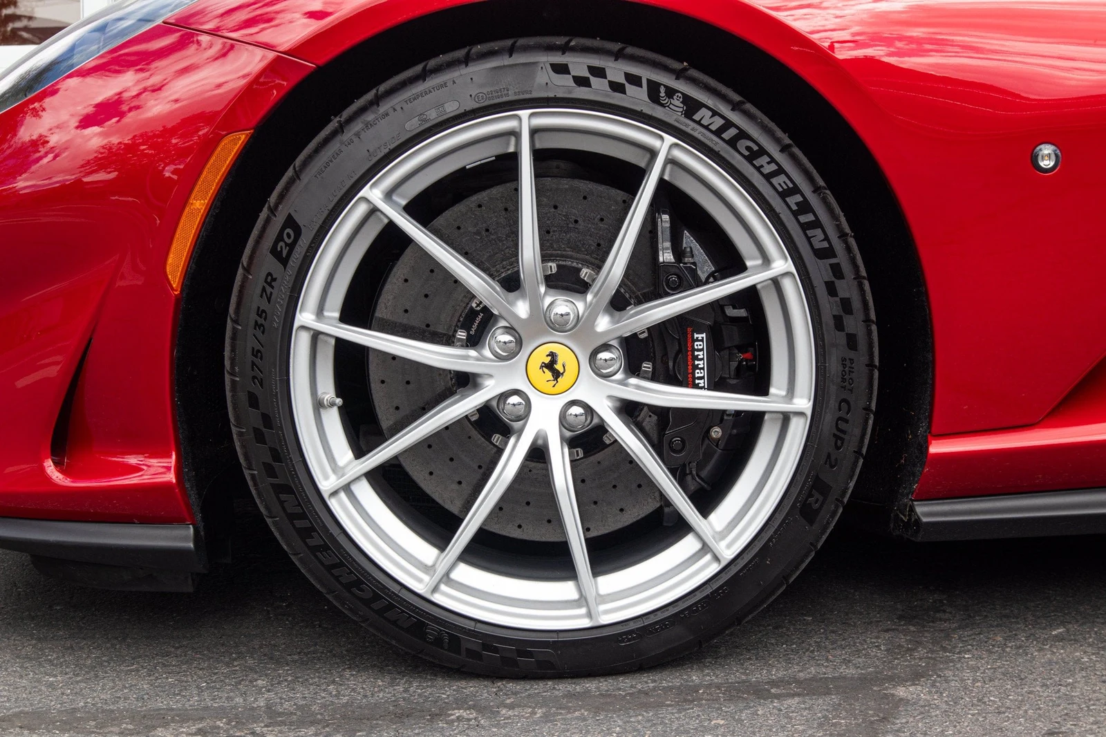 2021 Ferrari 812 GTS, 12/20
