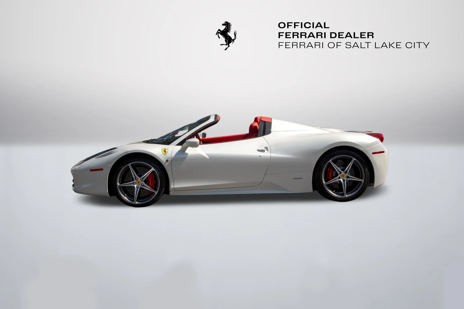 2012 Ferrari 458 Spider, 2/17