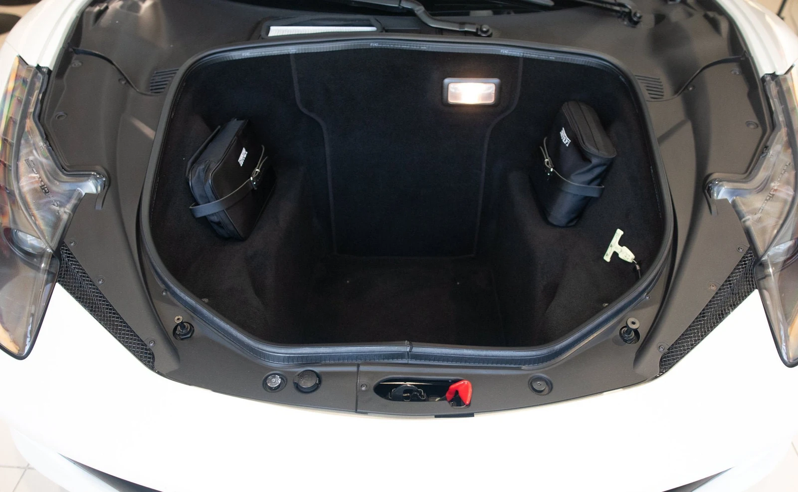 2012 Ferrari 458 Spider, 11/17