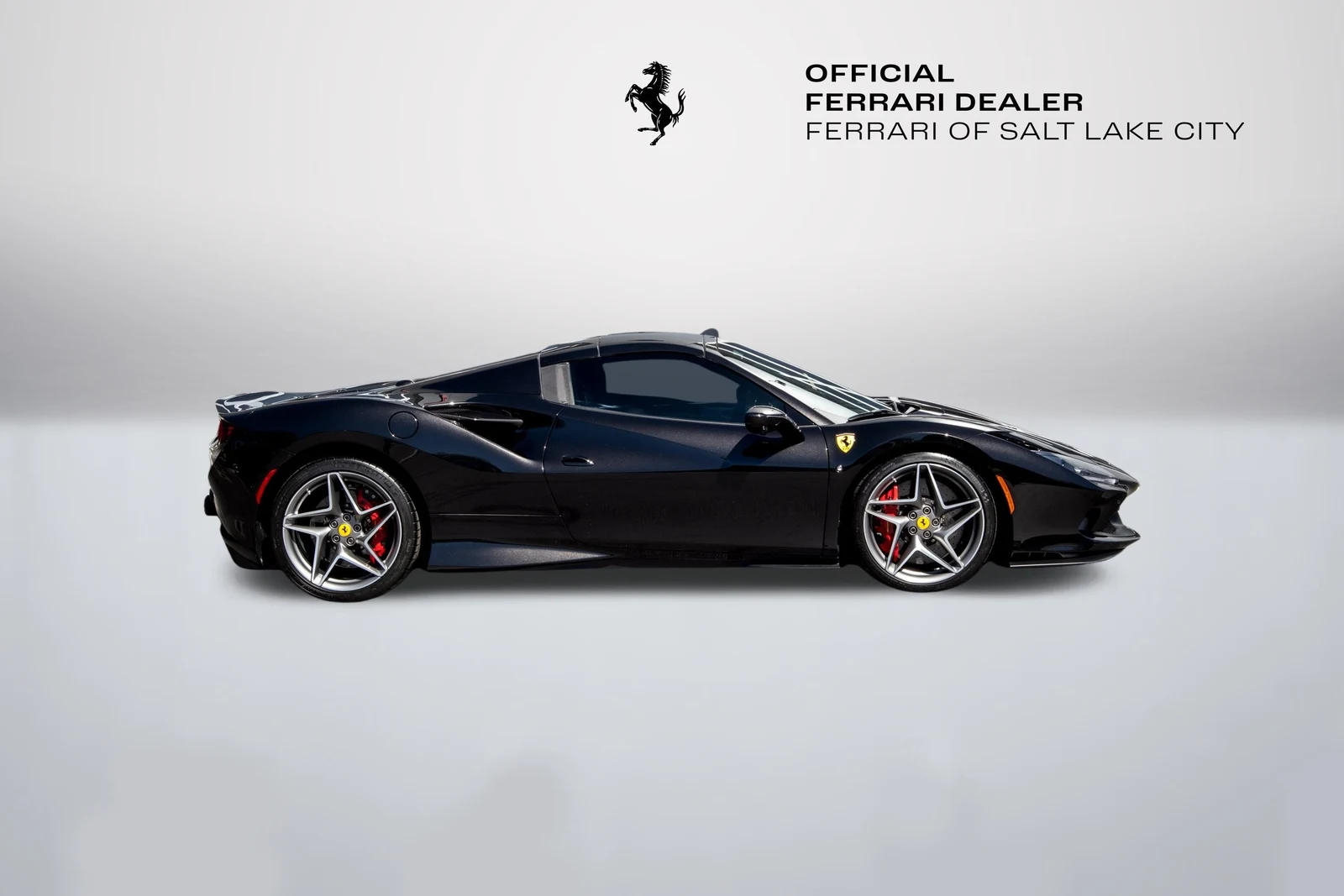 2022 Ferrari F8 Spider, 8/19