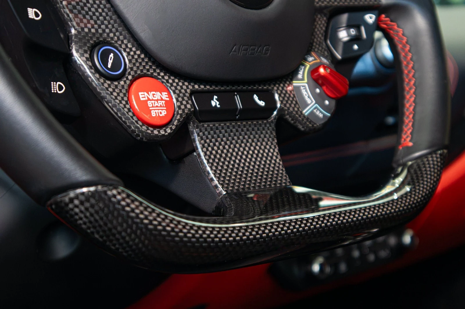 2022 Ferrari F8 Spider, 15/19