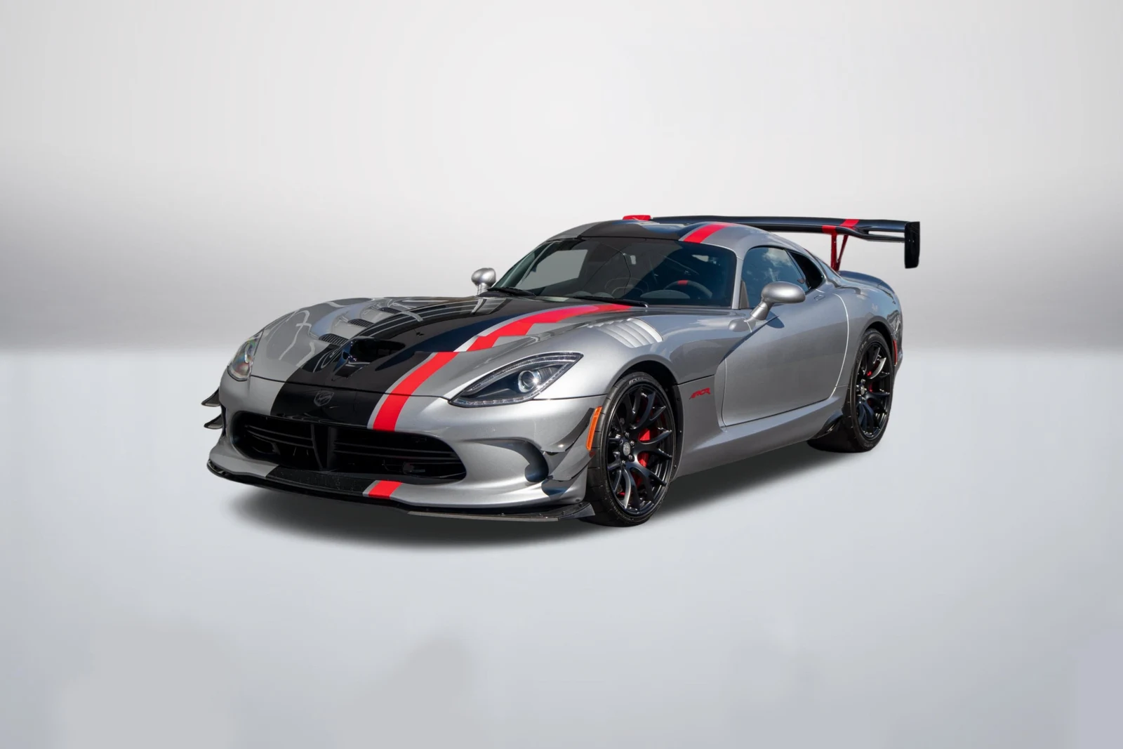 Dodge Viper ACR in a front three-quarter view