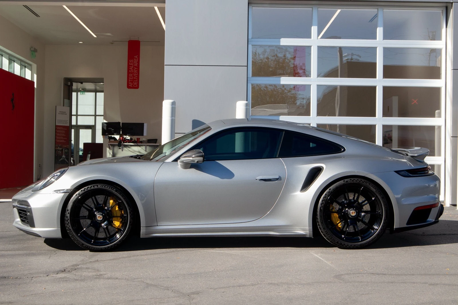 2021 Porsche 911 (992) Turbo S, 2/15