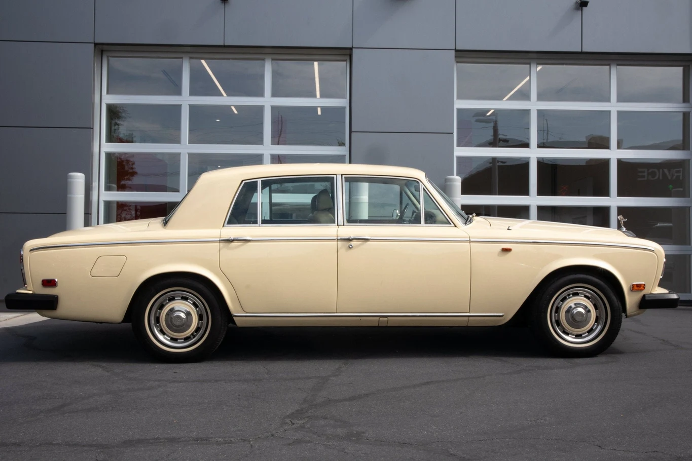 1976 Rolls-Royce Silver Shadow, 7/18