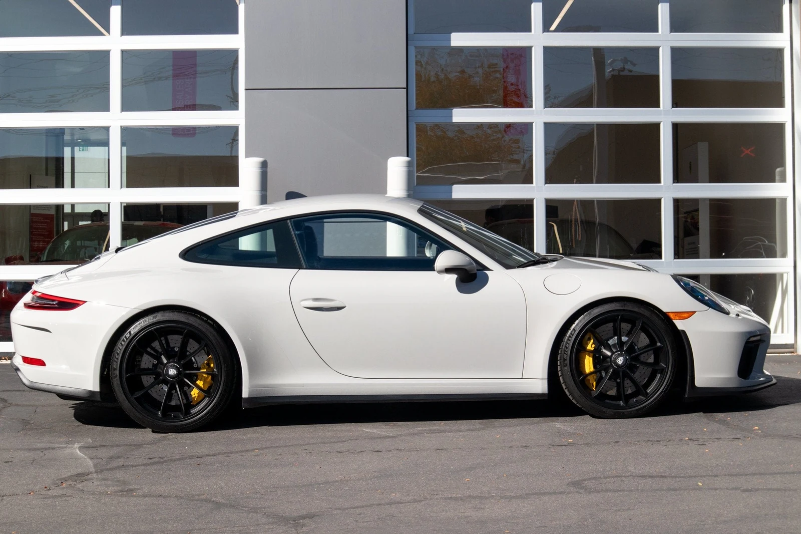 2019 Porsche 911 GT3 Touring for sale, exterior, White