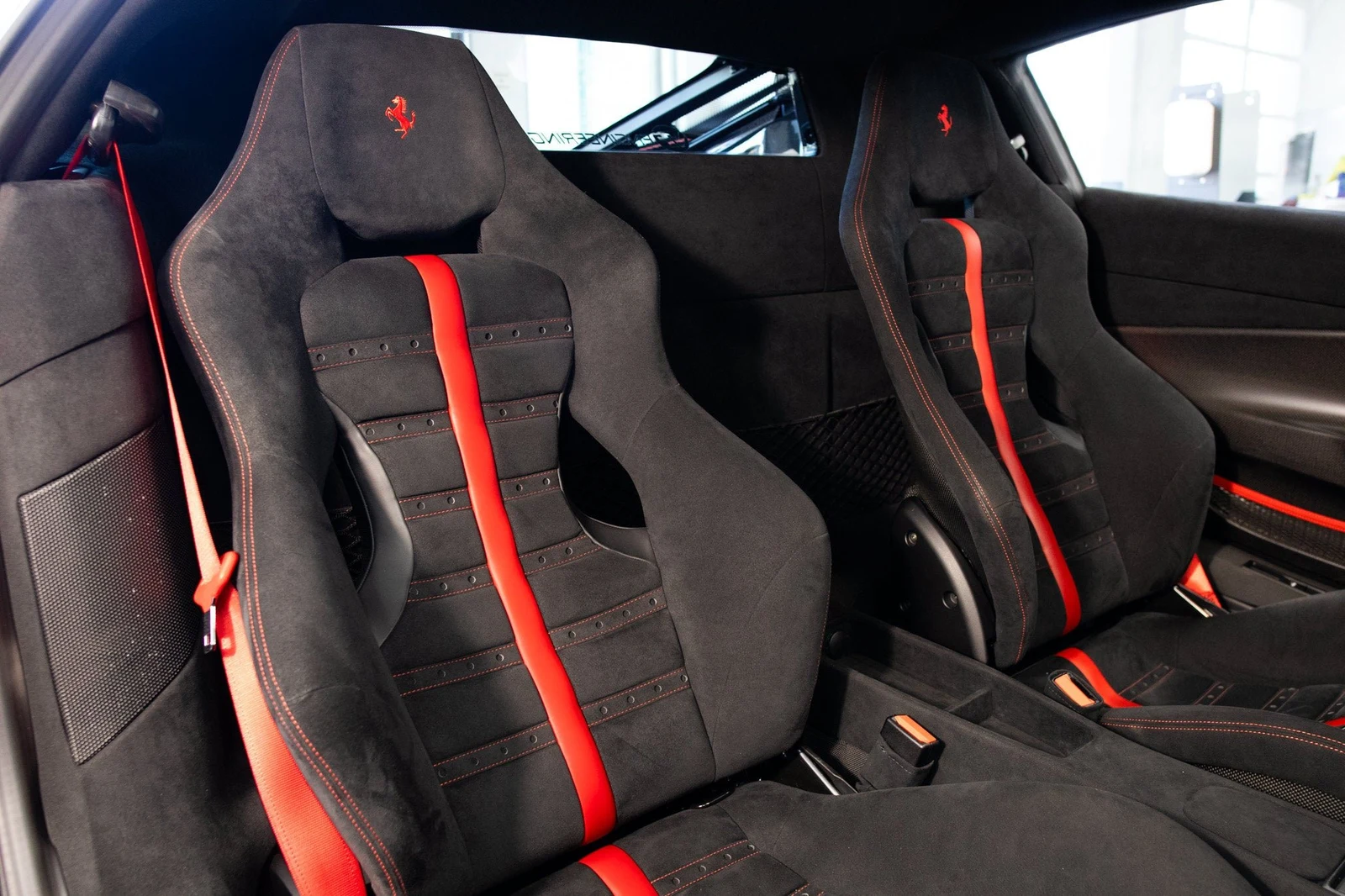 2020 Ferrari 488 Pista interior, seats, Alcantara Nero
