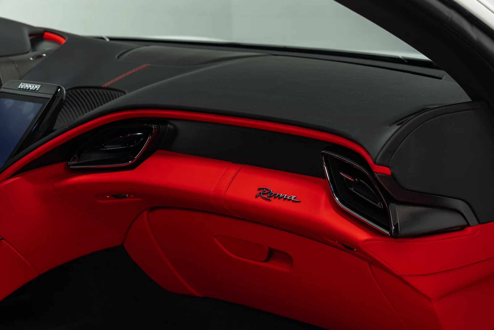 2024 Ferrari Roma, 25/30