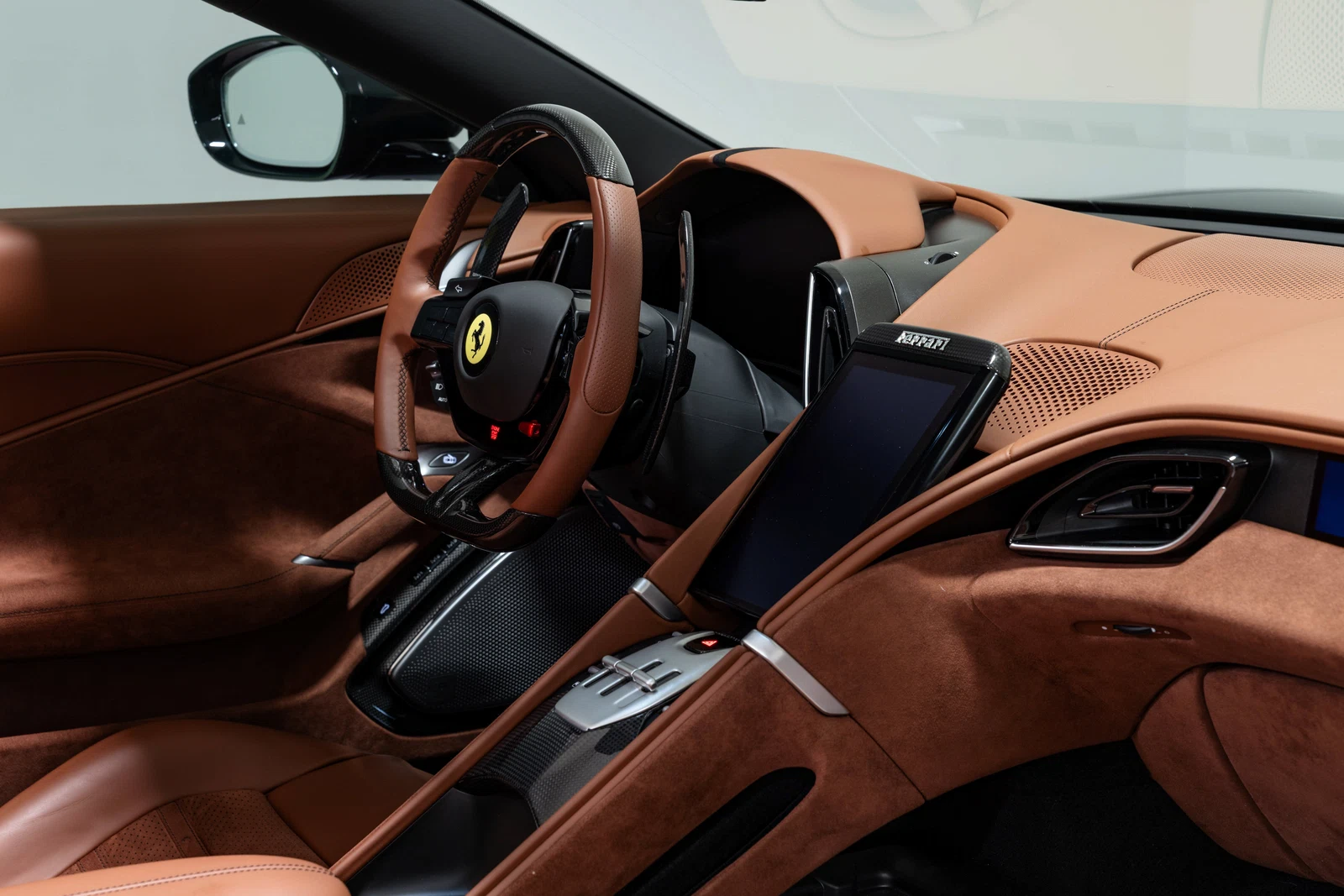 2026 Ferrari Roma Spider, 25/30