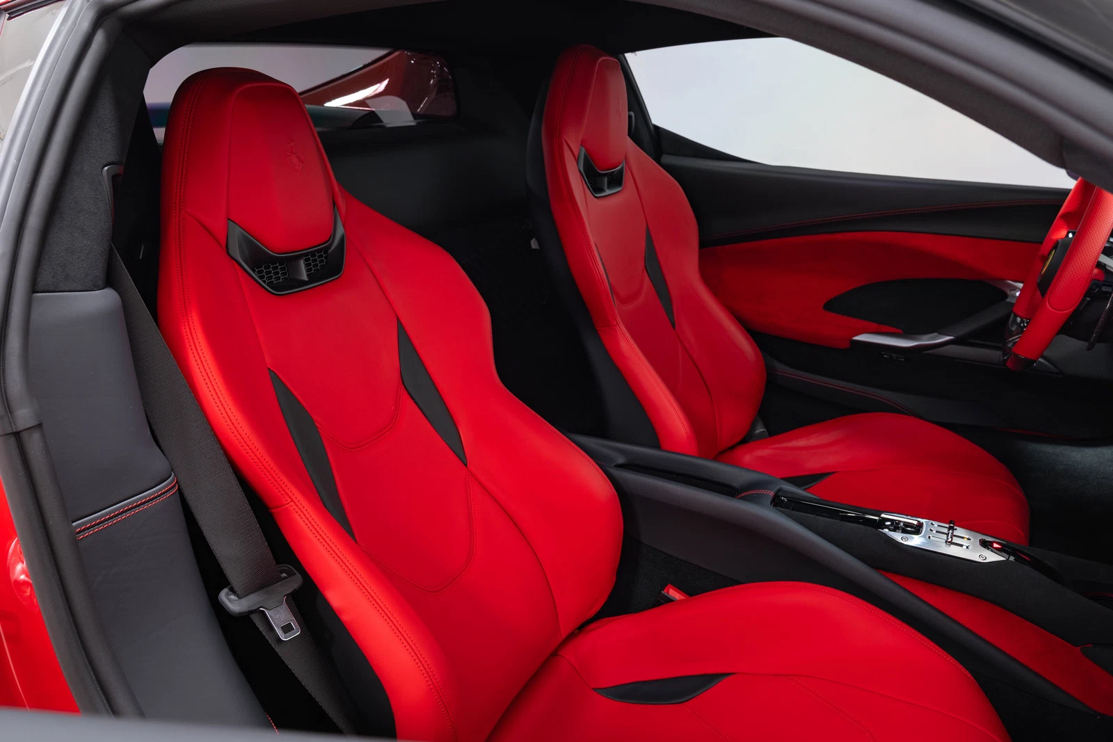 2025 Ferrari 296 GTB, 23/30
