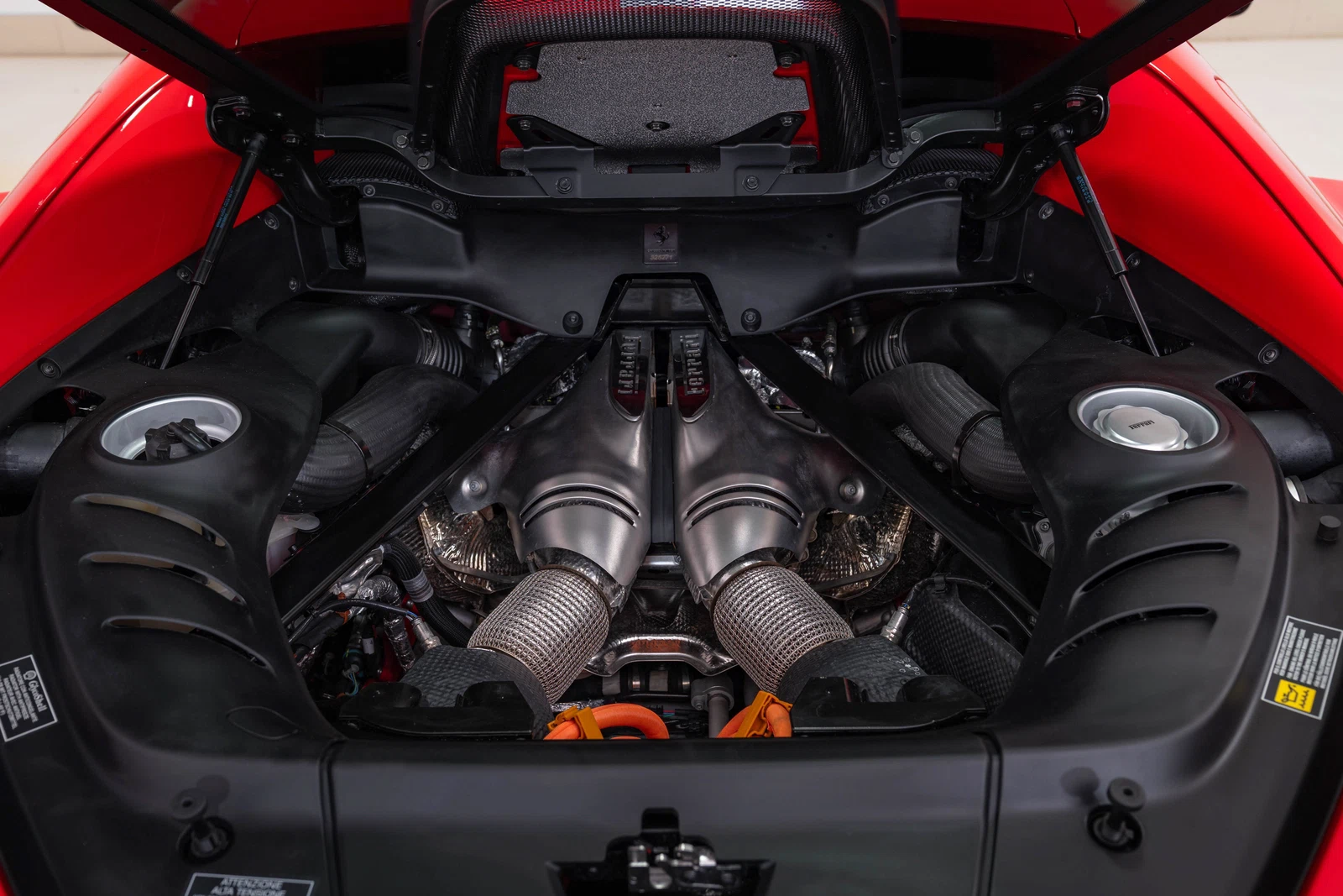 2025 Ferrari 296 GTB, 28/30