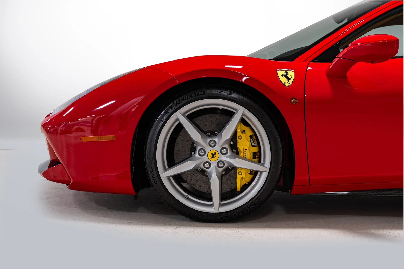 2017 Ferrari 488 GTB, 10/30