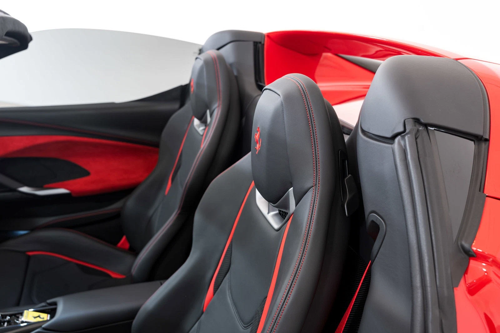 2024 Ferrari 296 GTS, 22/30