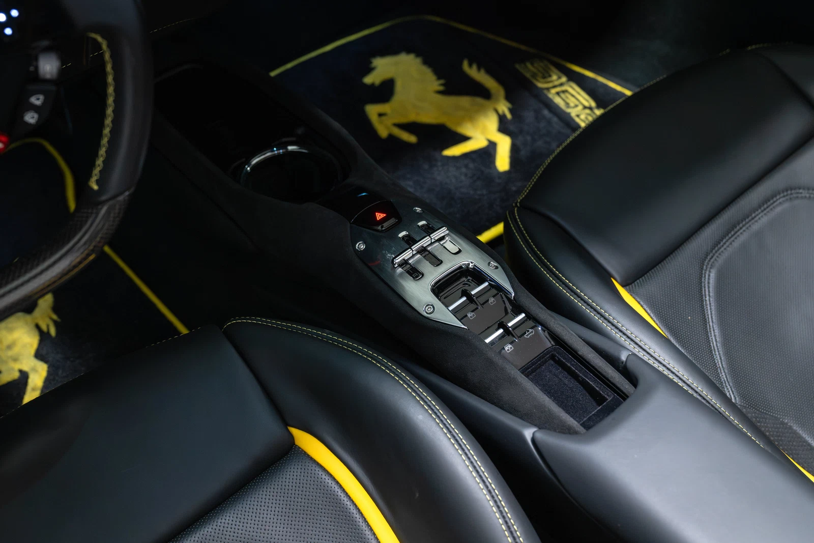 2025 Ferrari 296 GTS, 20/30