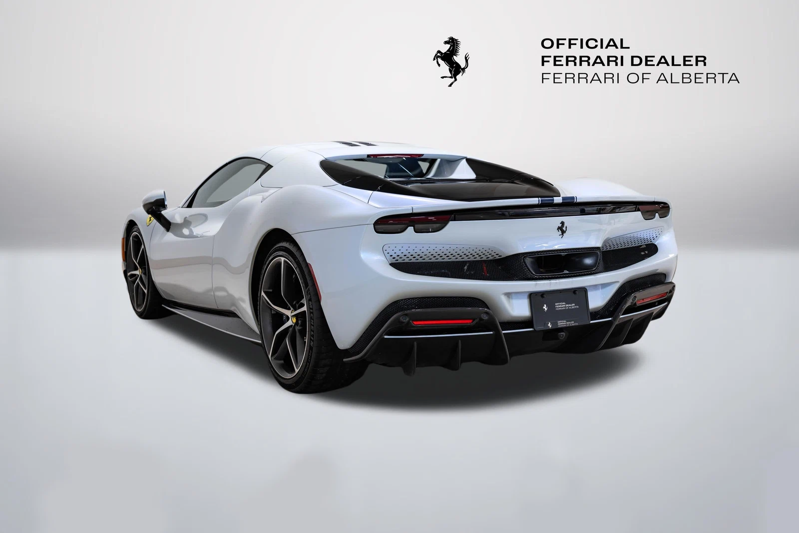 2025 Ferrari 296 GTS, 15/30