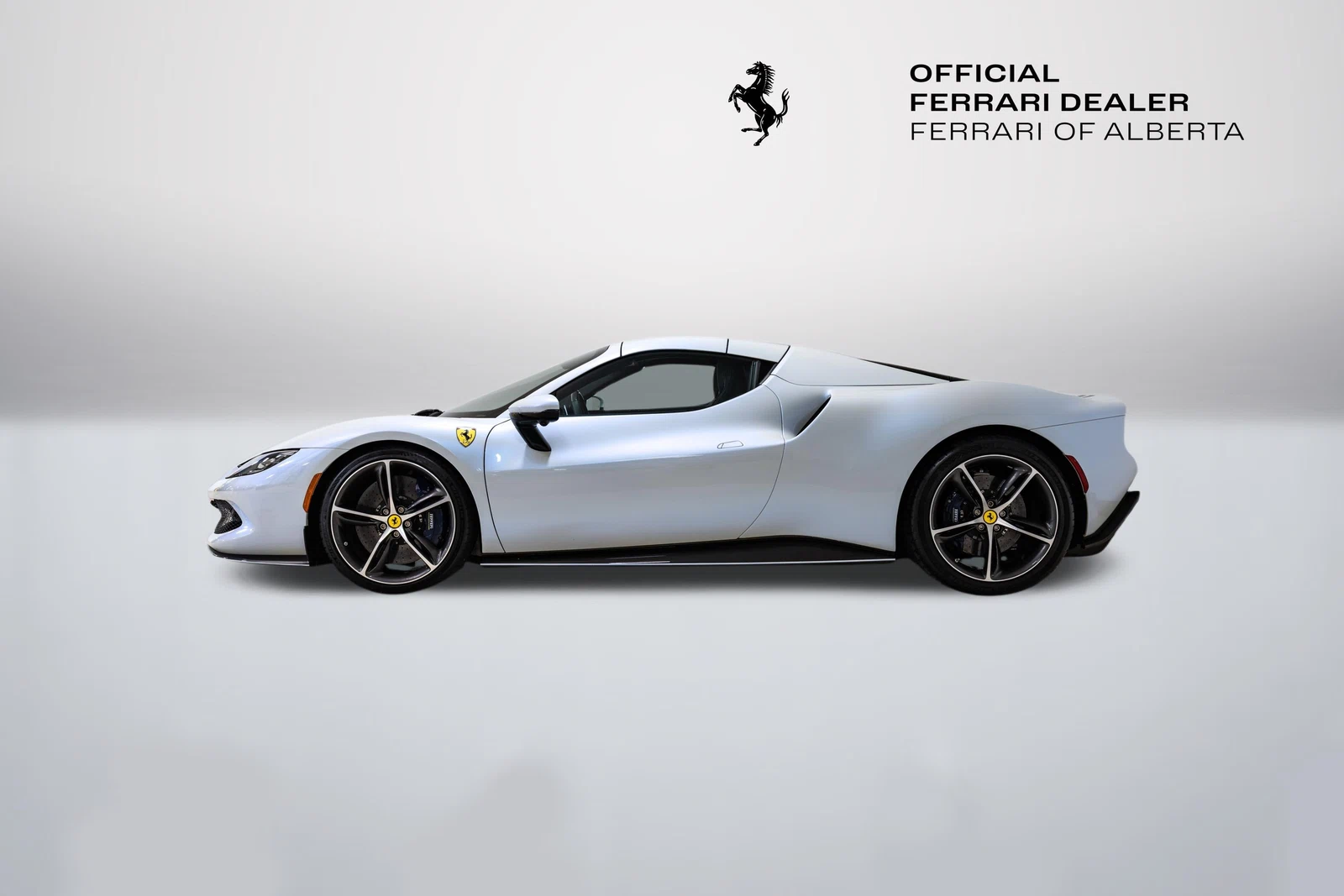 2025 Ferrari 296 GTS, 16/30