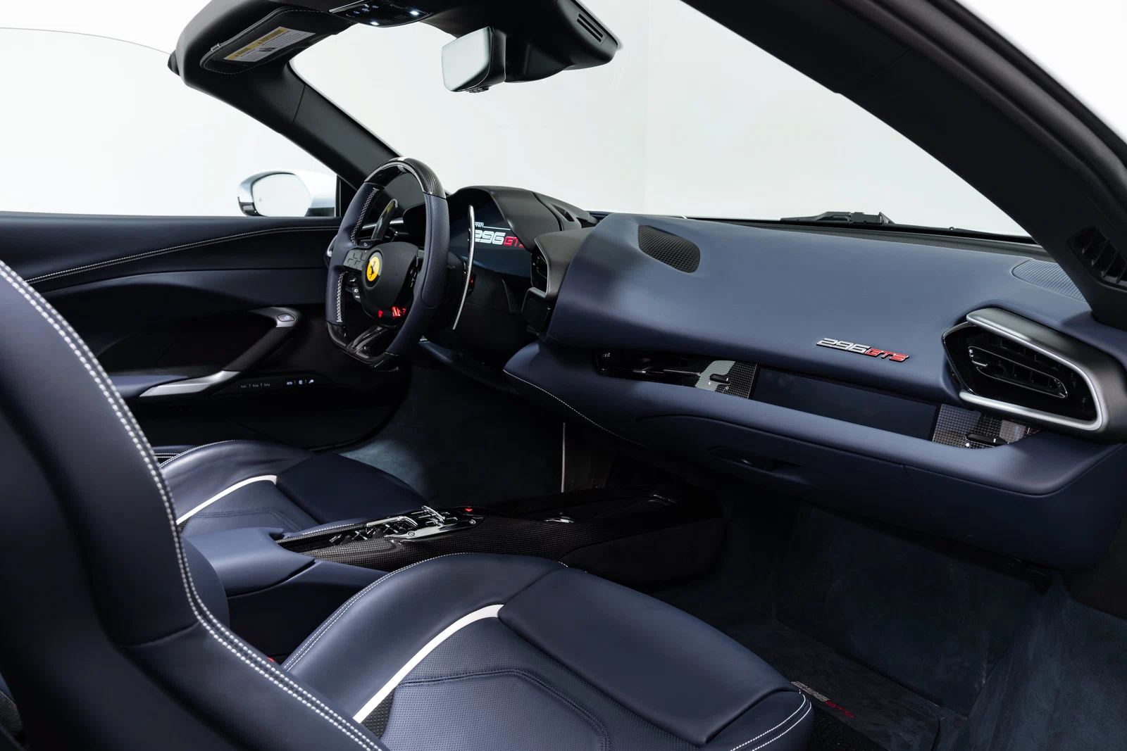 2025 Ferrari 296 GTS, 26/30