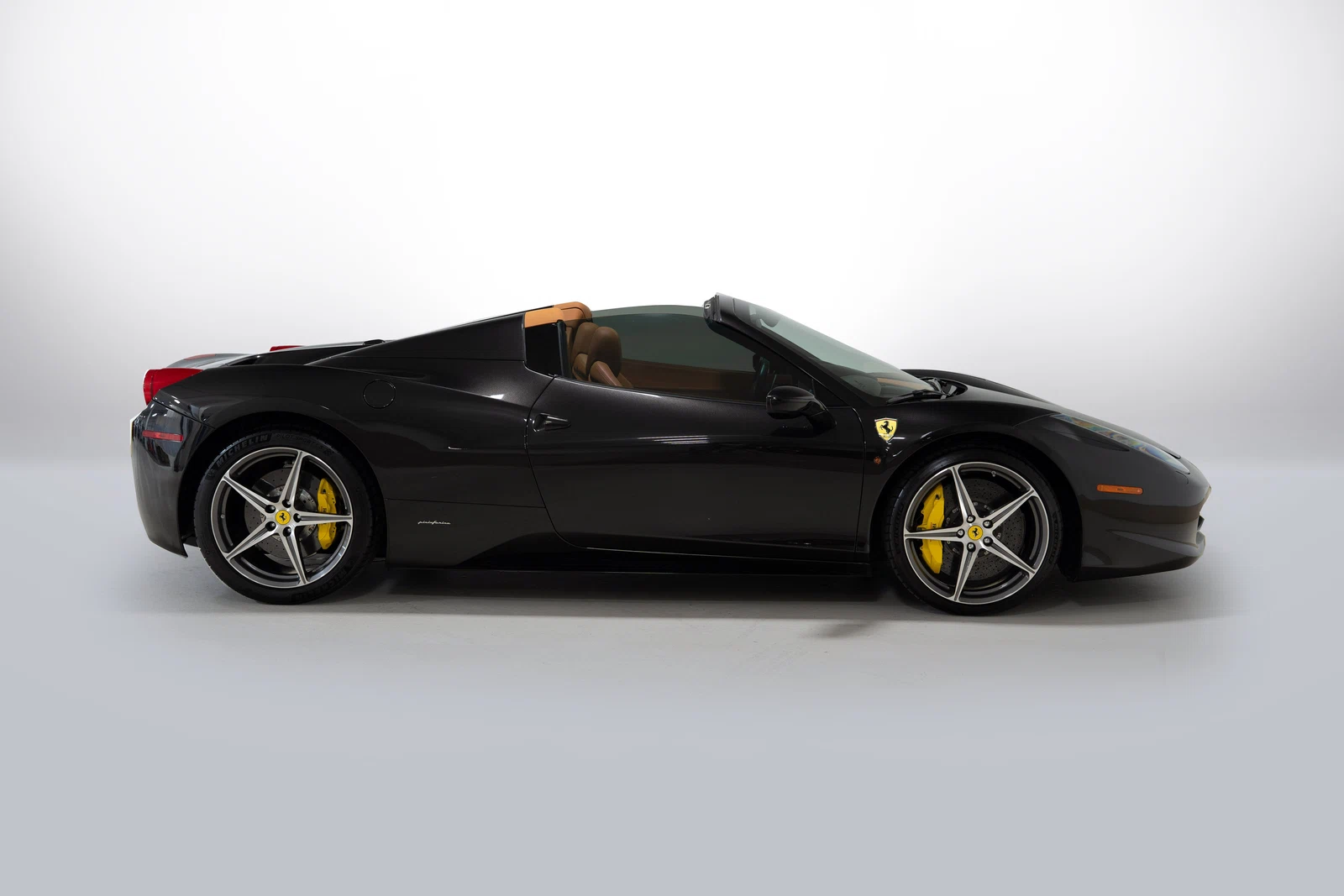 2014 Ferrari 458 Spider, 4/28