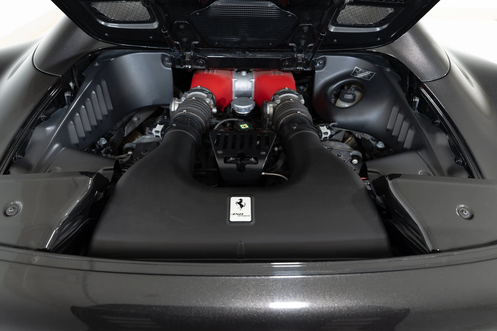 2014 Ferrari 458 Spider, 17/28
