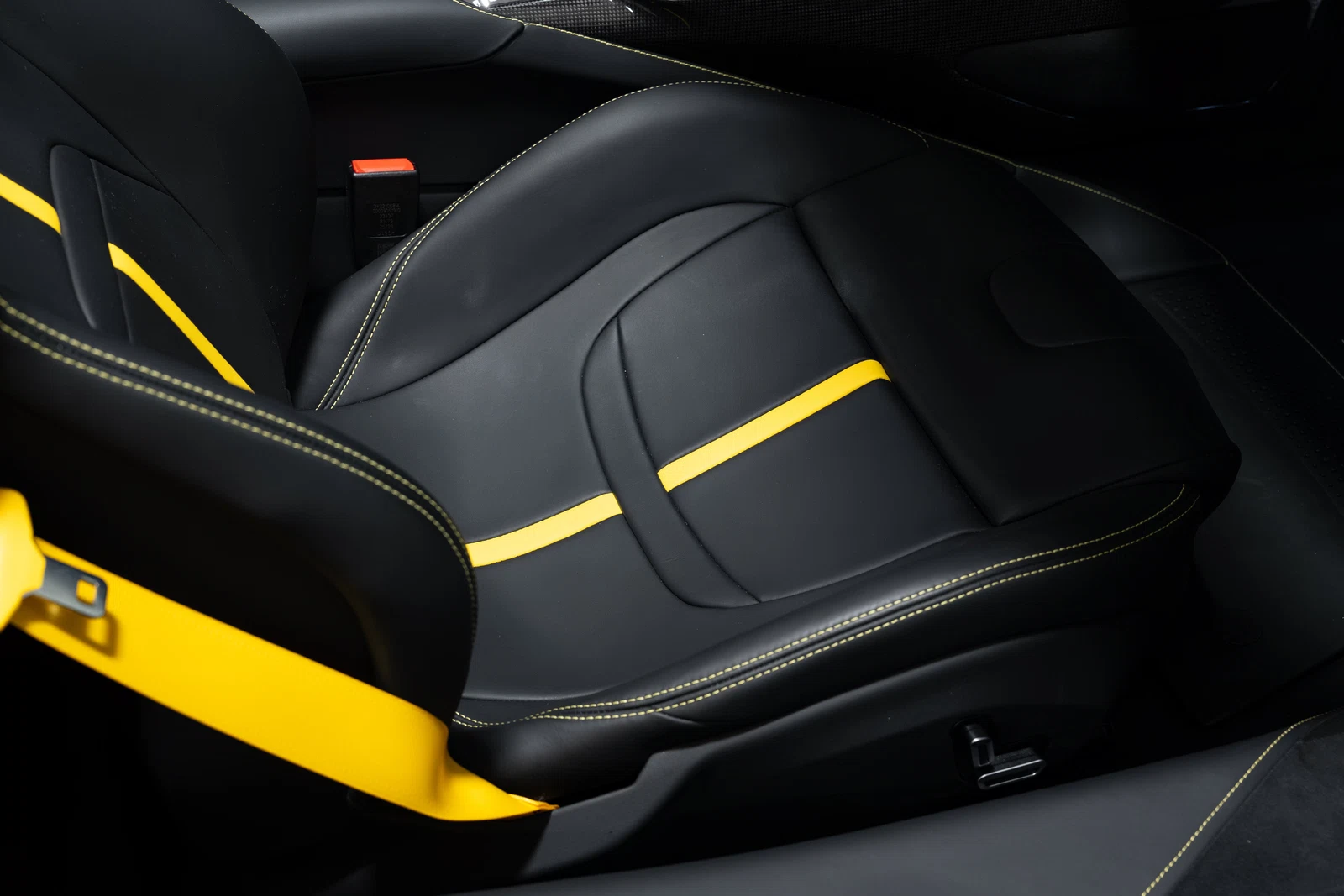 2024 Ferrari SF90 Spider, 25/30