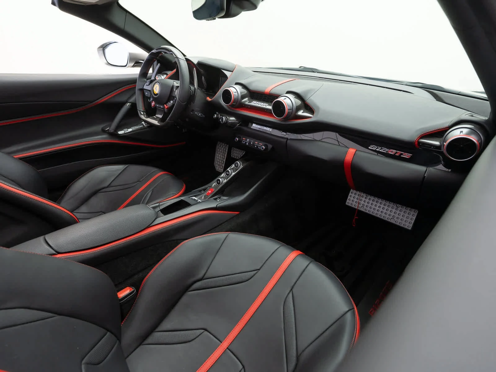 2022 Ferrari 812 GTS, 13/20