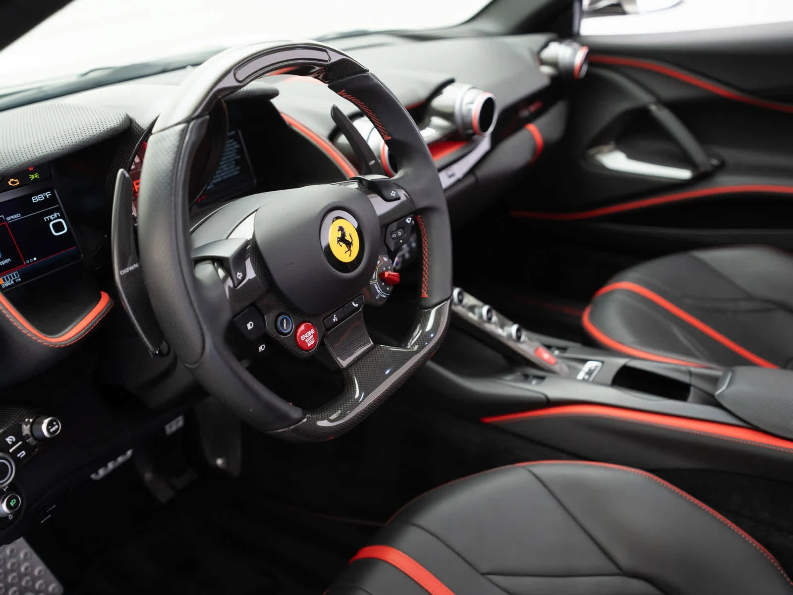 2022 Ferrari 812 GTS, 17/20