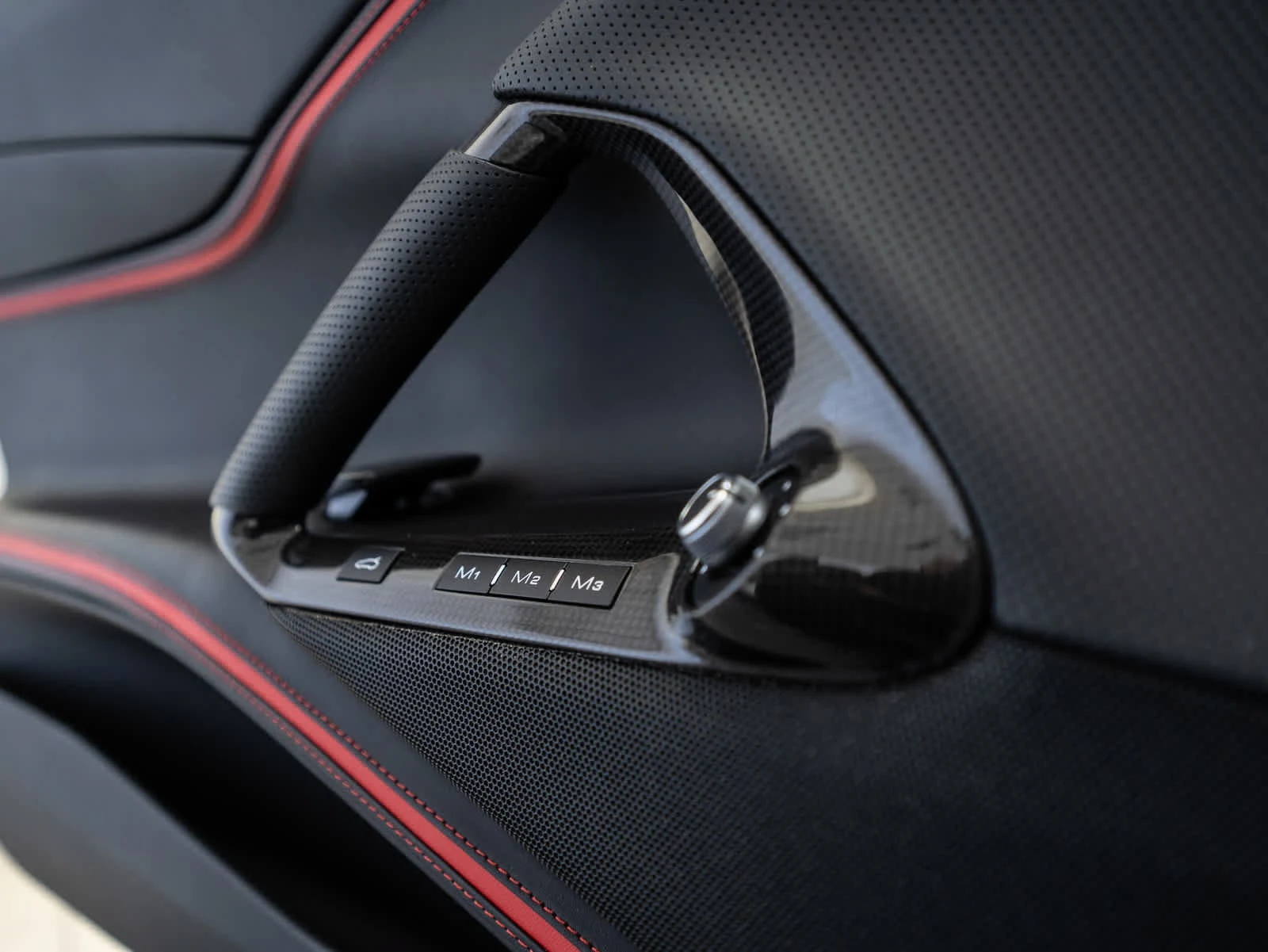 2022 Ferrari 812 GTS, 20/20