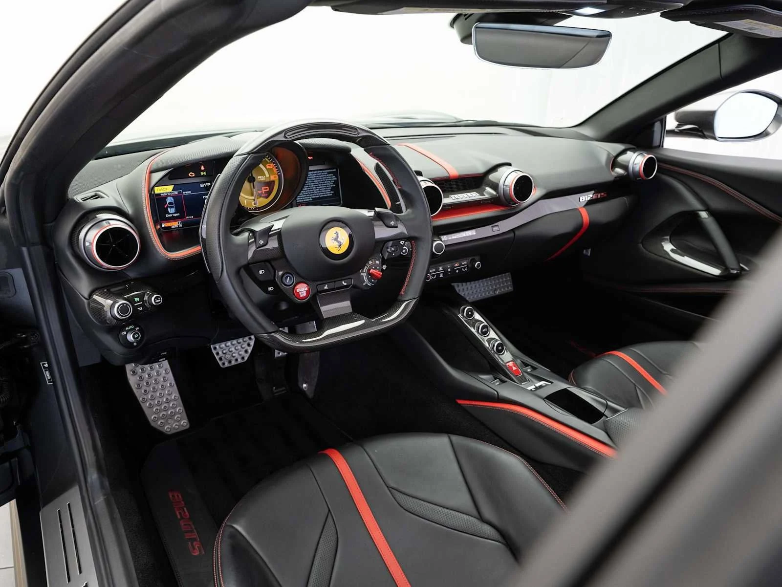 2021 Ferrari 812 GTS, 12/20