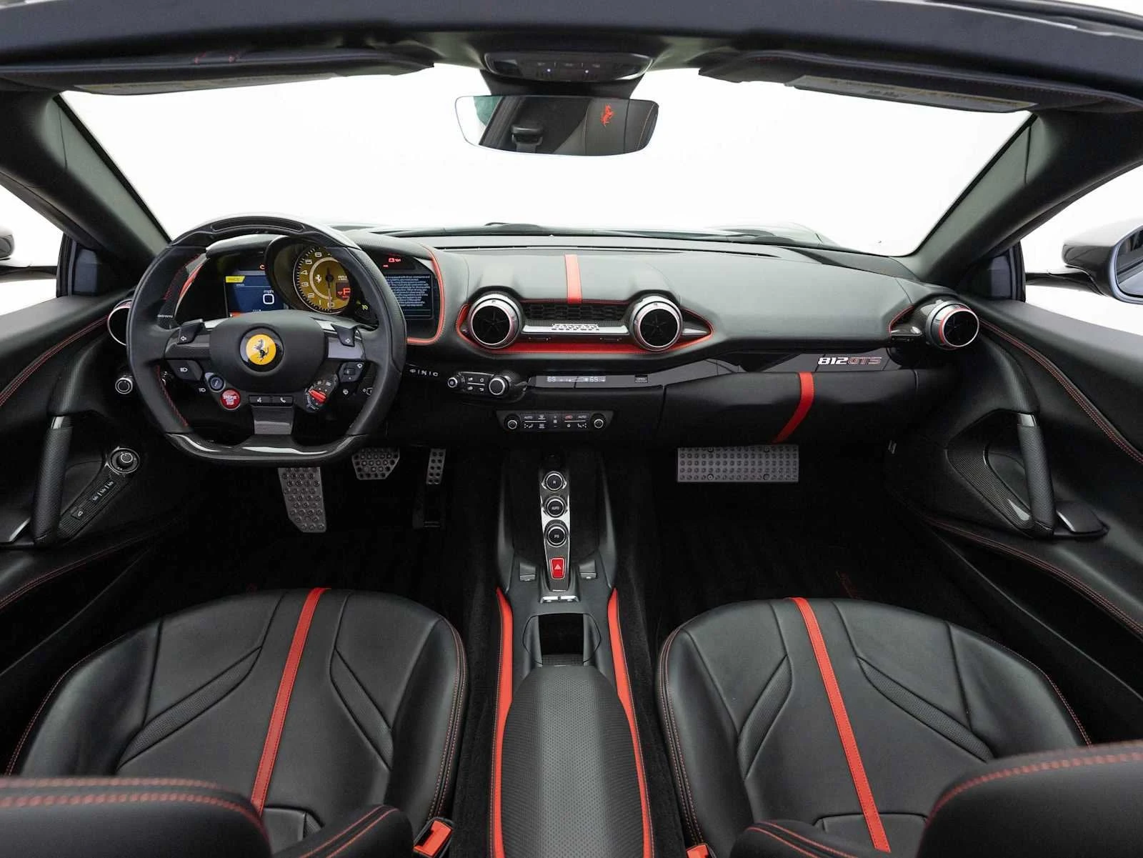 2021 Ferrari 812 GTS, 17/20