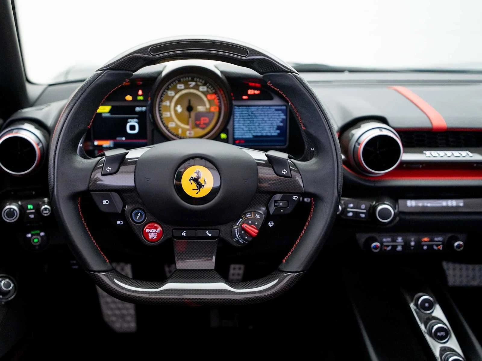 2021 Ferrari 812 GTS, 19/20