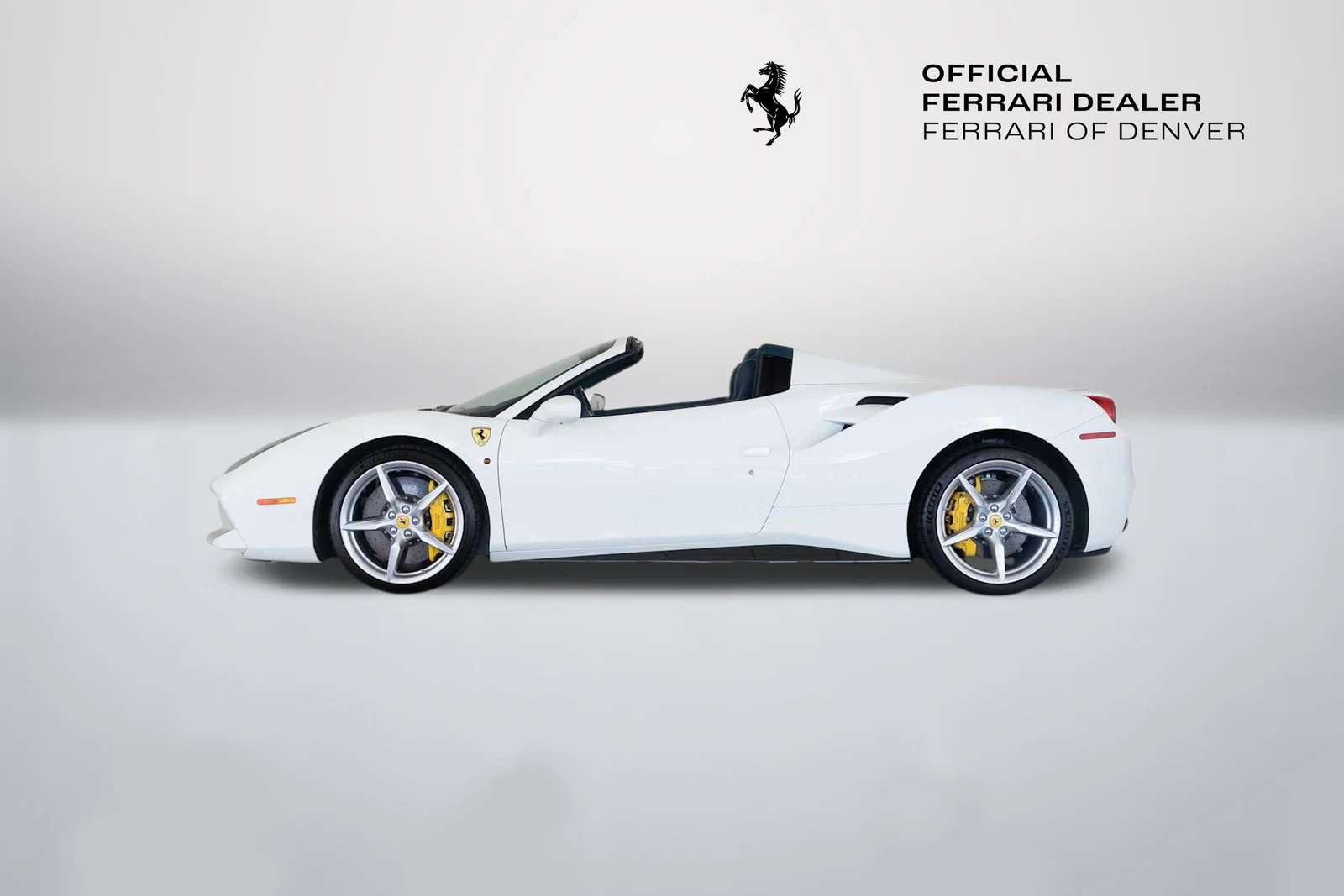 2017 Ferrari 488 Spider, 2/20