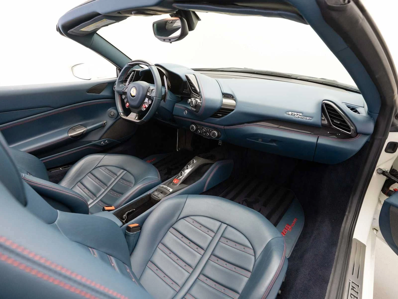 2017 Ferrari 488 Spider, 13/20