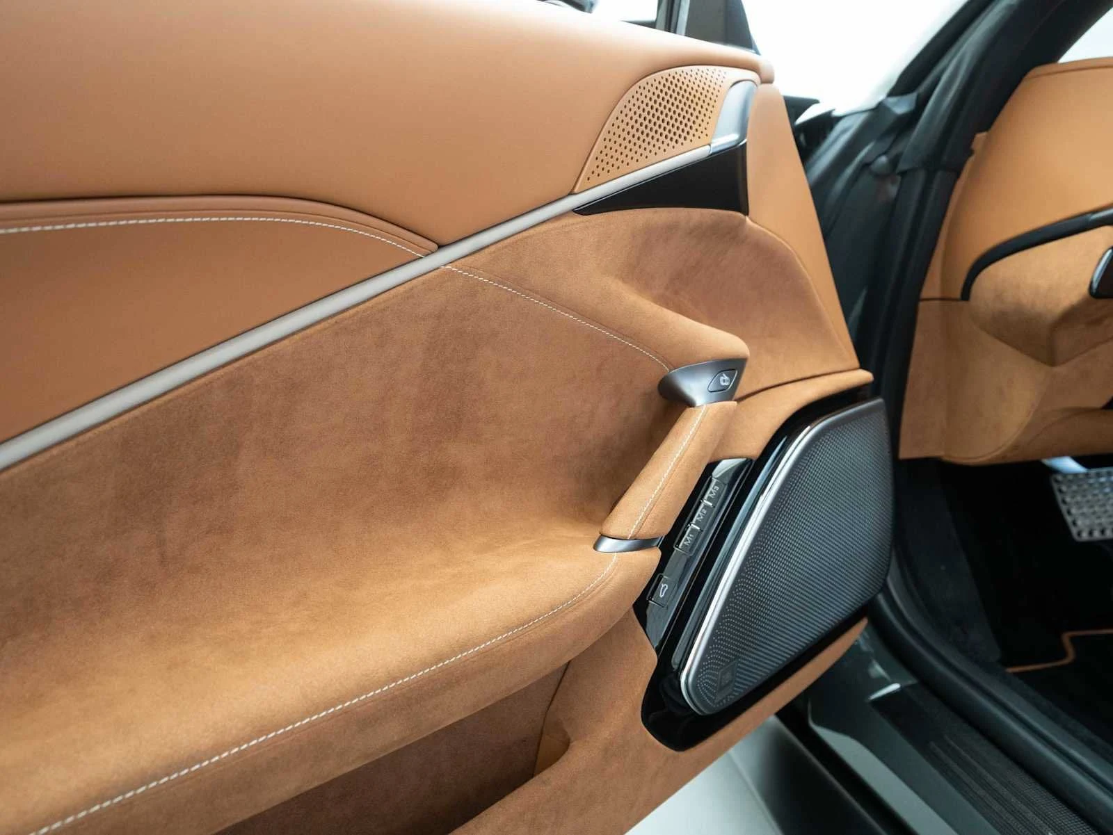 2024 Ferrari Roma Spider, 16/20