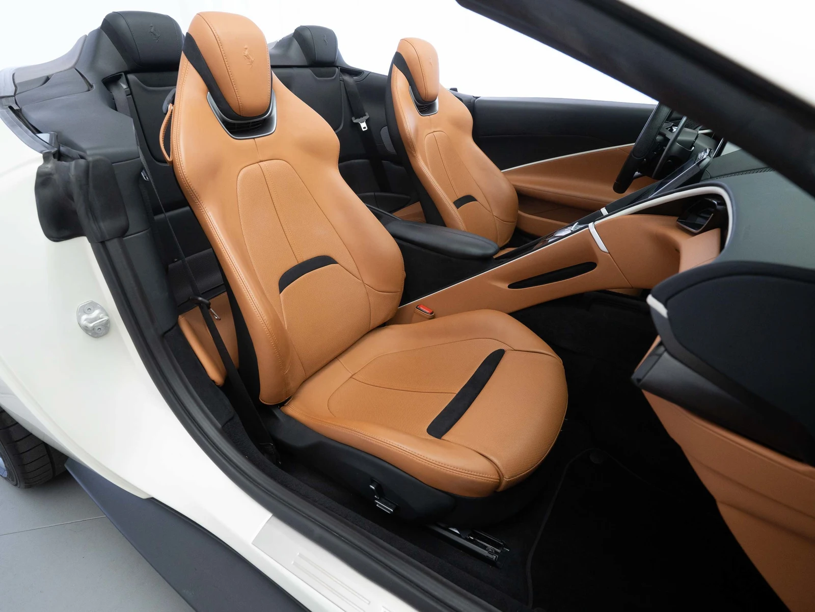 2024 Ferrari Roma Spider, 14/20
