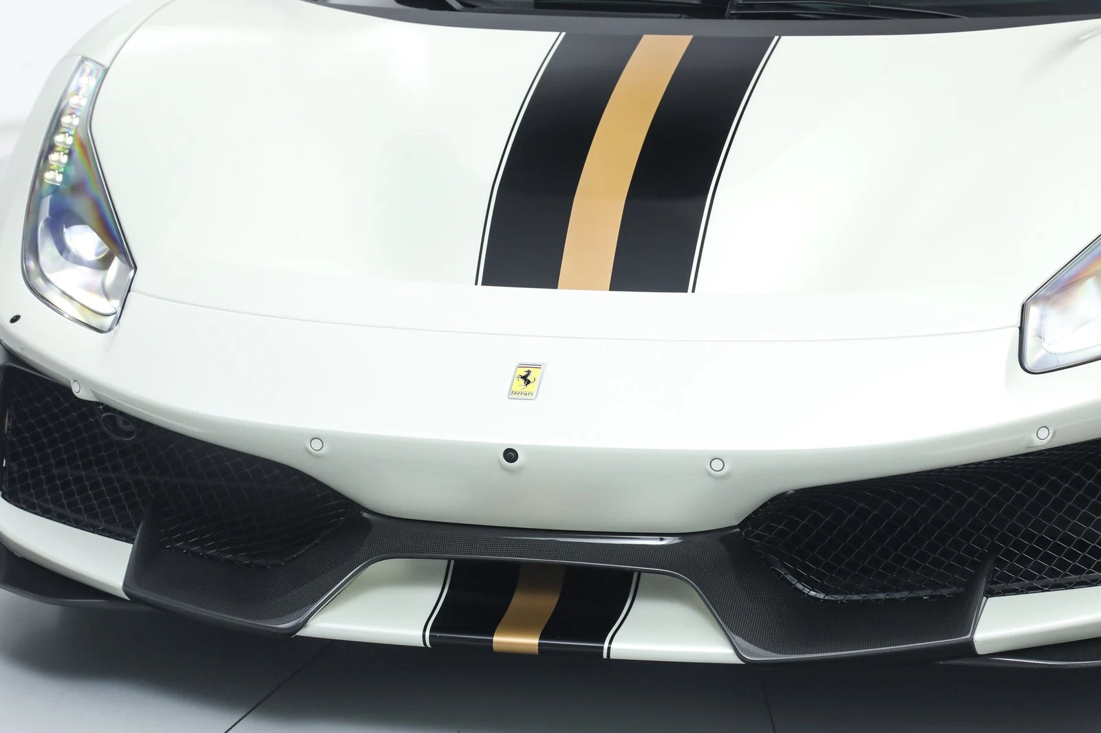 2020 Ferrari 488 Pista, 14/20