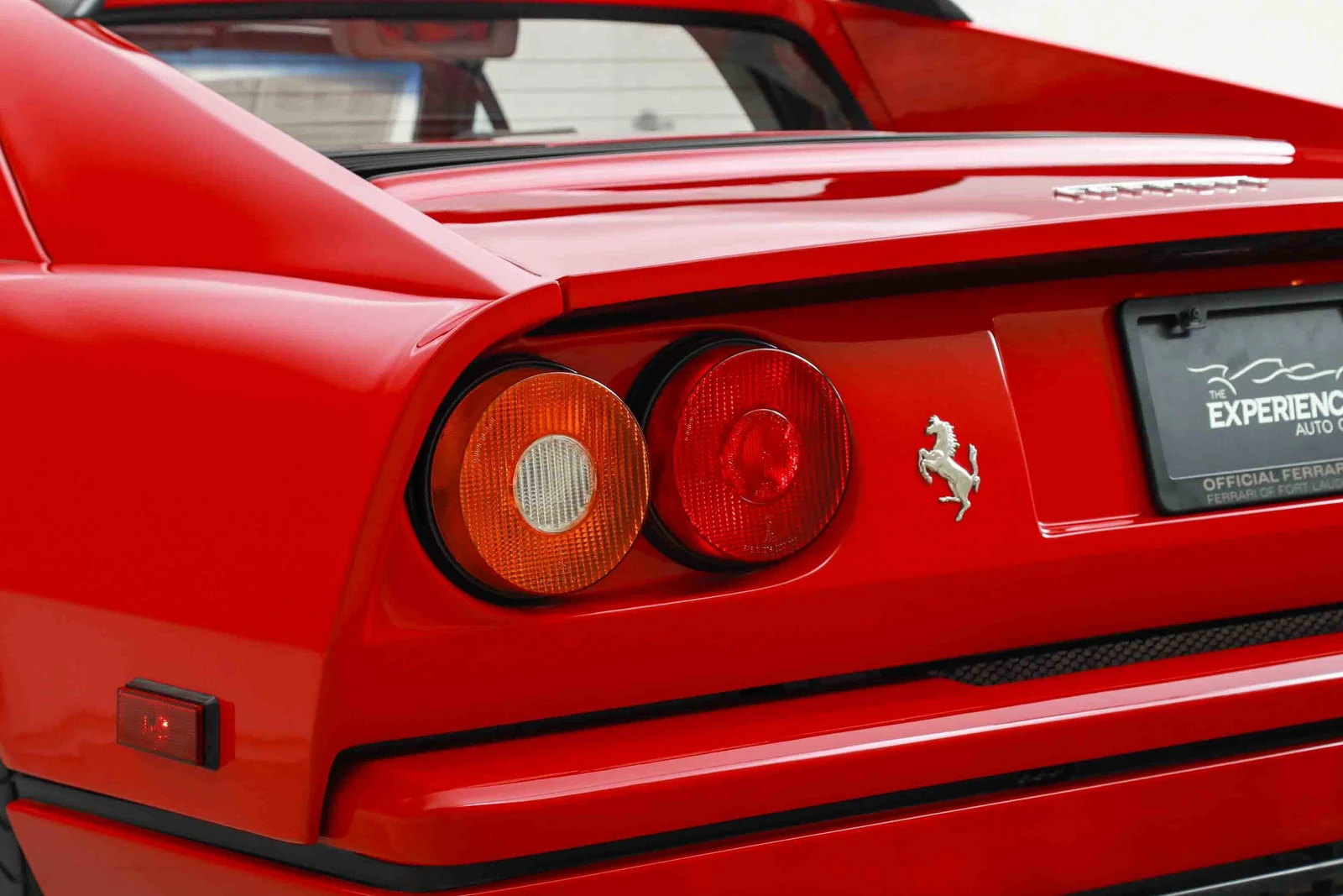 1989 Ferrari 328 GTS, 17/20