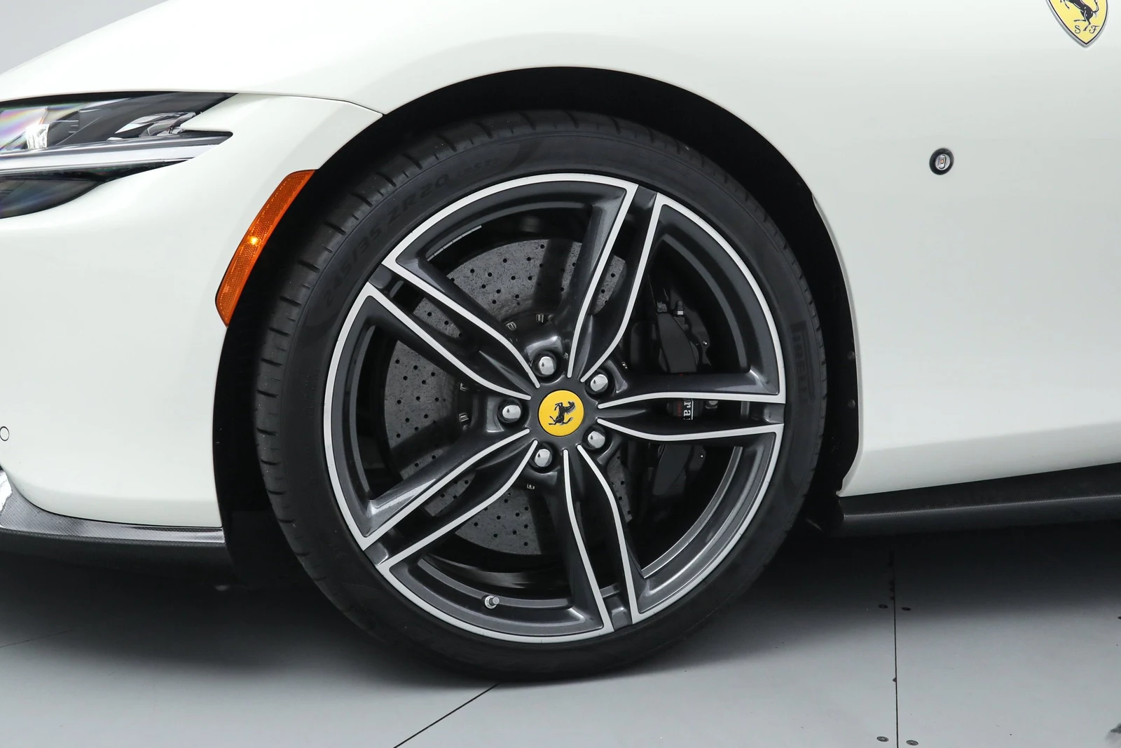 2024 Ferrari Roma Spider, 16/20