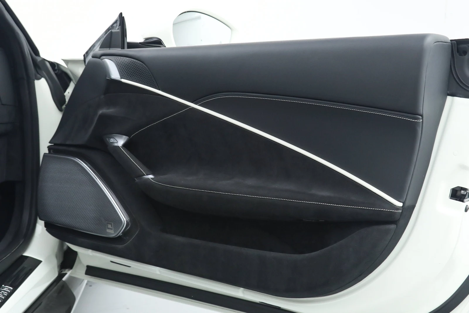 2024 Ferrari Roma Spider, 20/20