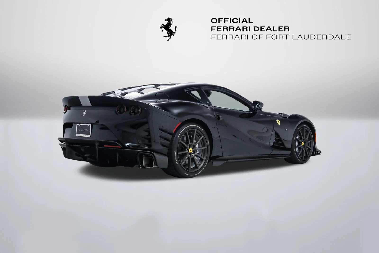 2022 Ferrari 812 Competizione, 3/20