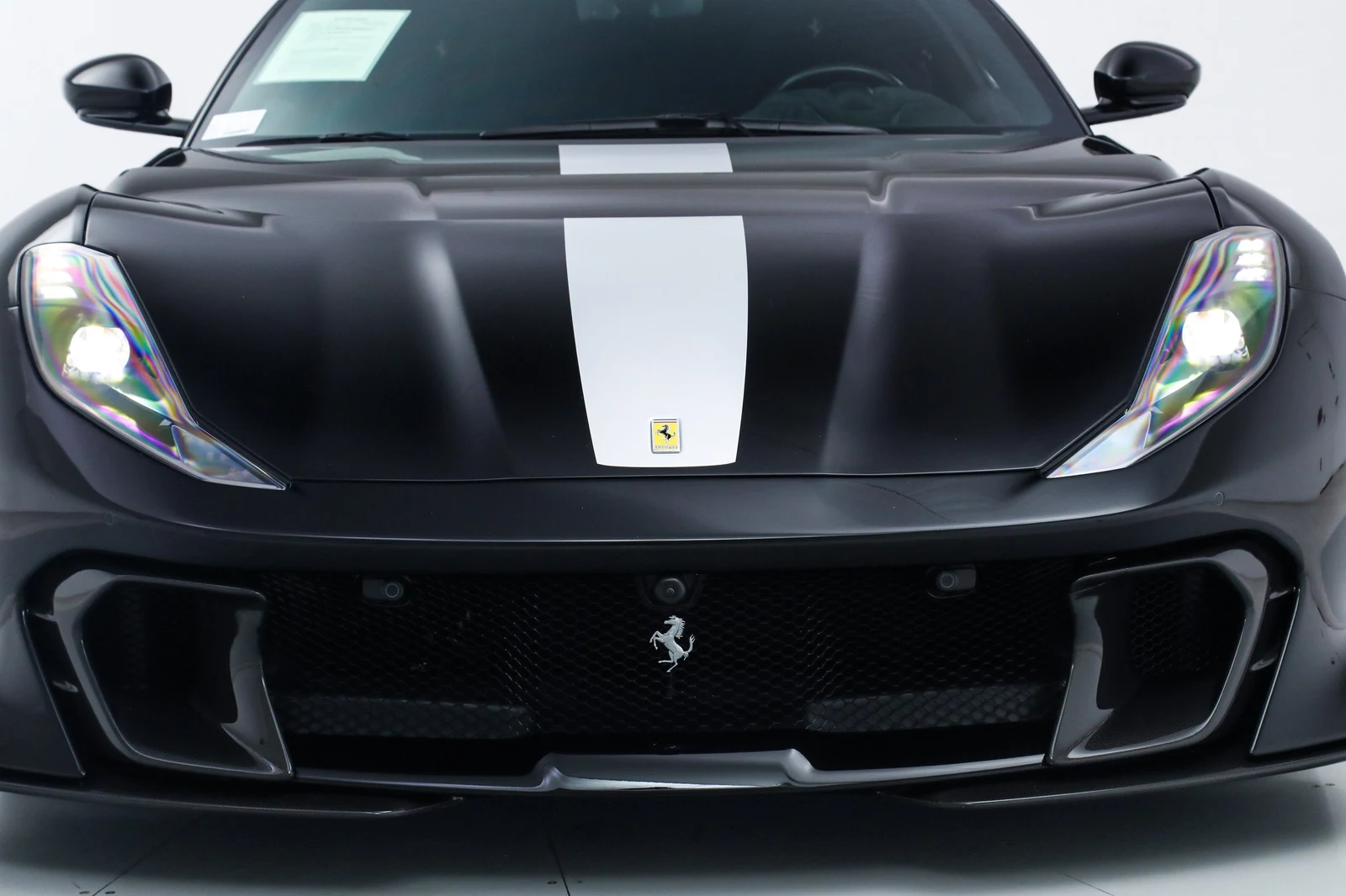 2022 Ferrari 812 Competizione, 12/20