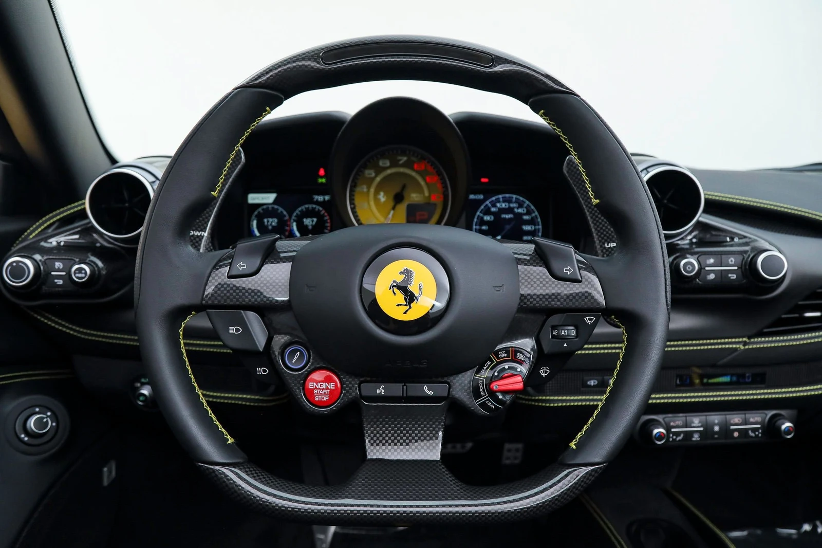 2022 Ferrari F8 Spider, 6/20